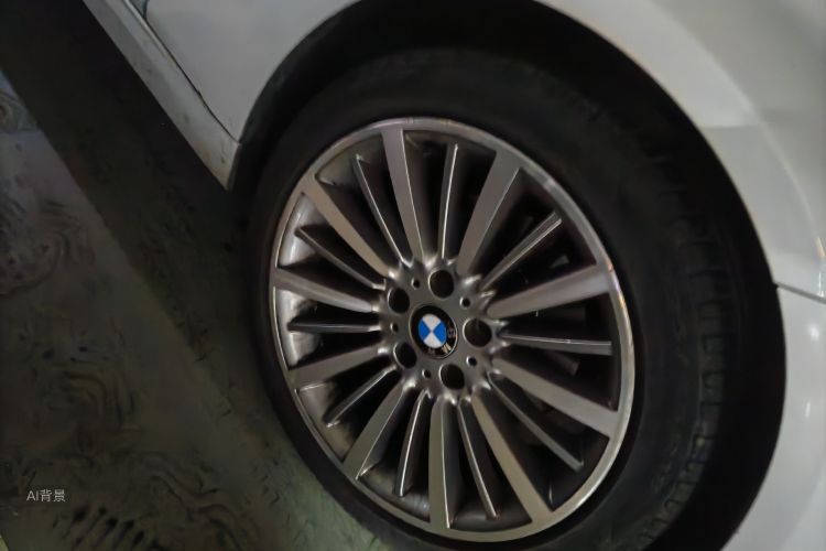 BMW 3 Series 2018 #9 BMW 3 Series 2018 car image #9