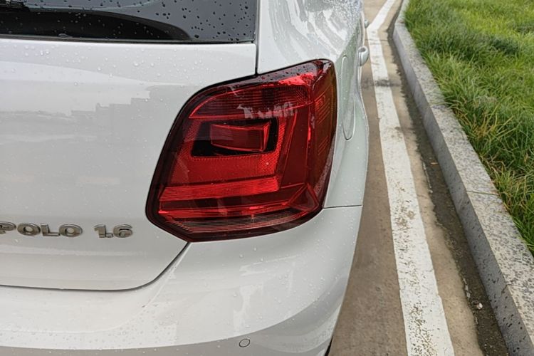 Volkswagen Polo 2015 #8 Volkswagen Polo 2015 car image #8