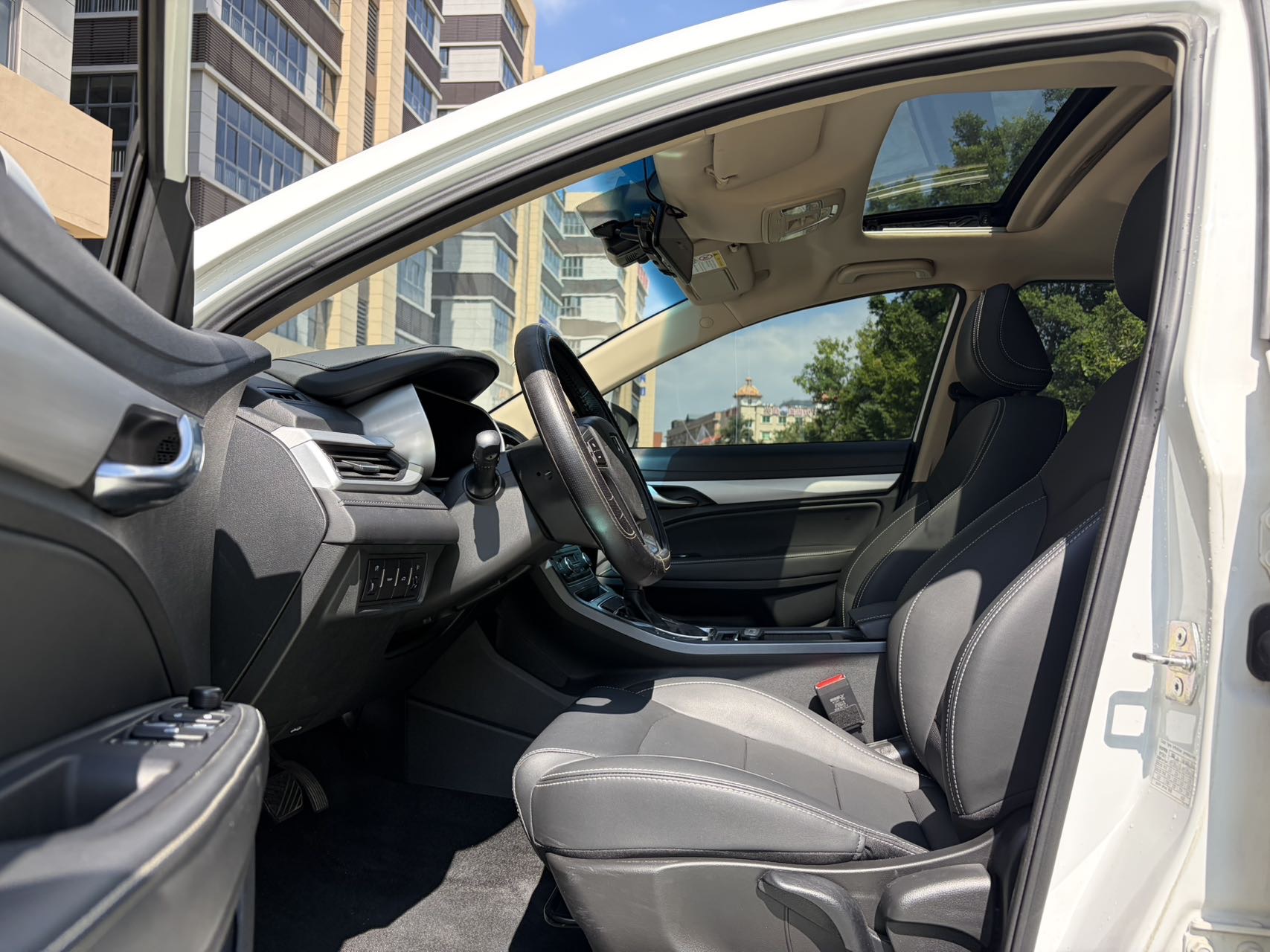 GEELY Emgrand 2018 #4 GEELY Emgrand 2018 imagen de coche #4