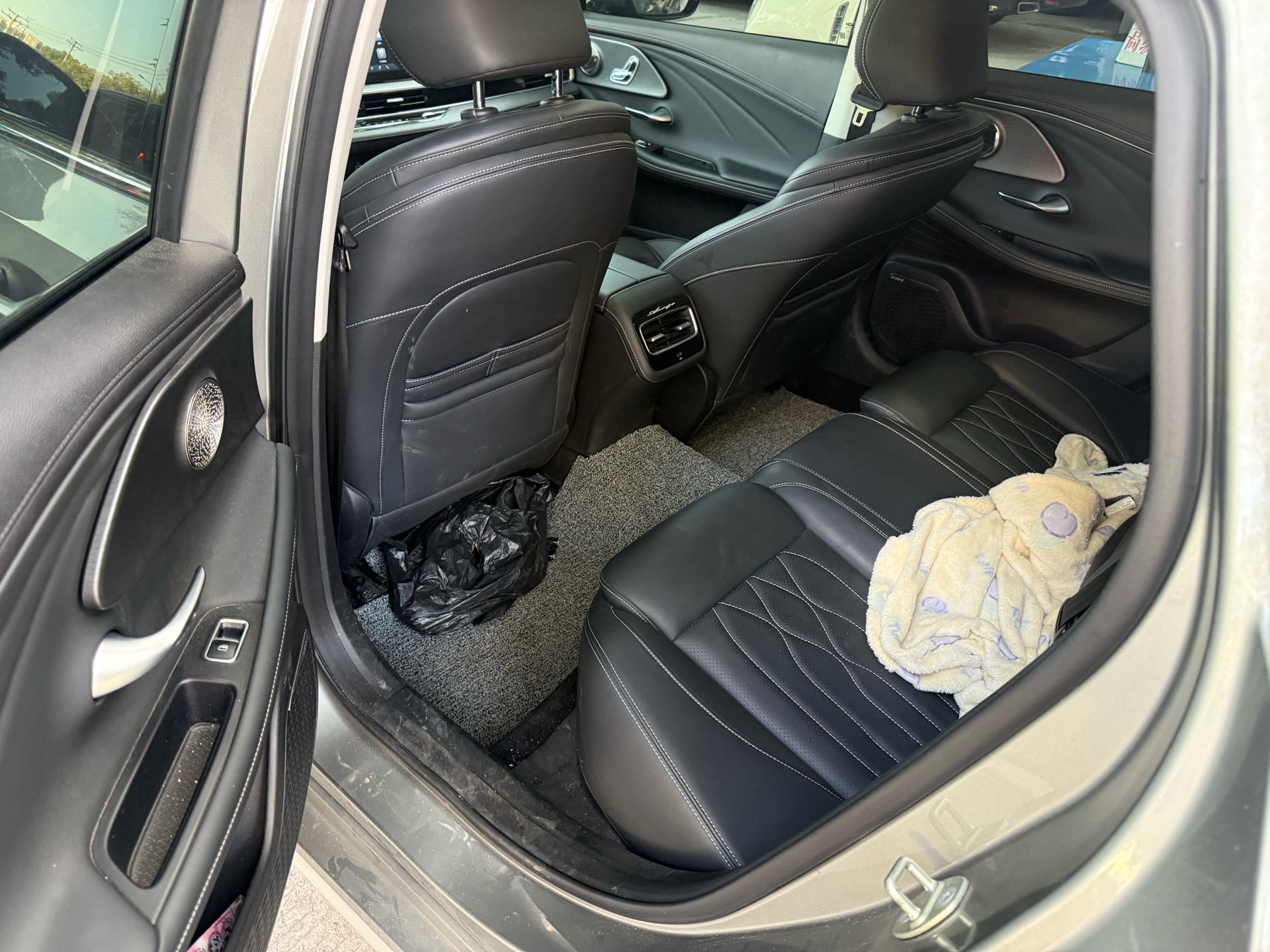 Chery Arrizo 8 2024 car image #2