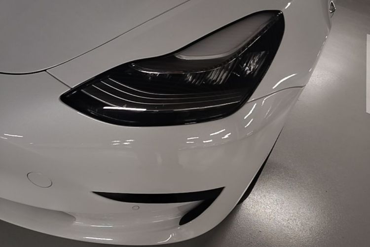 Tesla Model 3 2020 car image #20