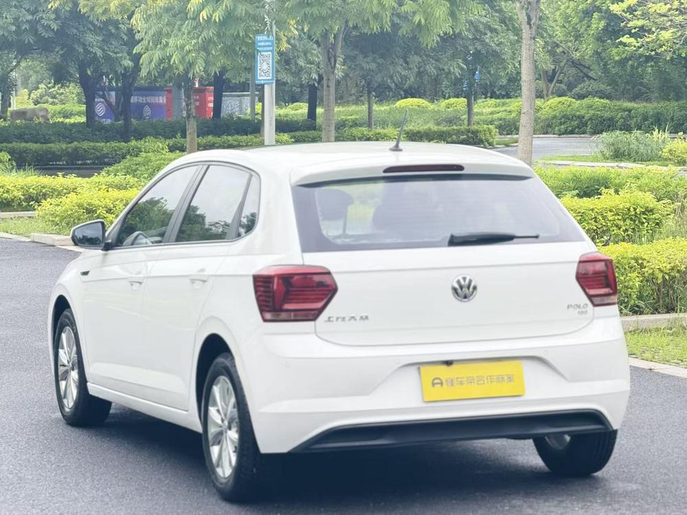 Volkswagen Polo 2019 car image #4