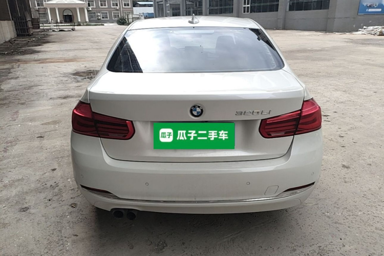 BMW 3 Series 2017 car image #6