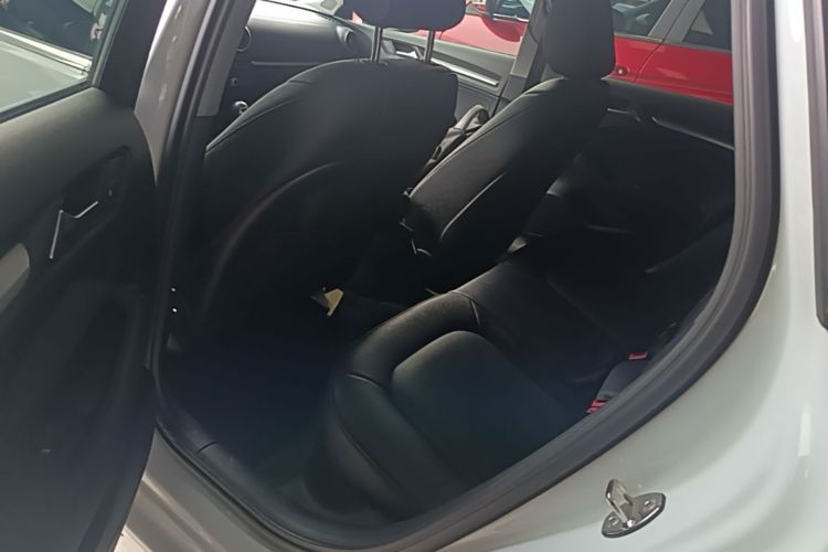 Audi A3 2019 immagine di auto #17