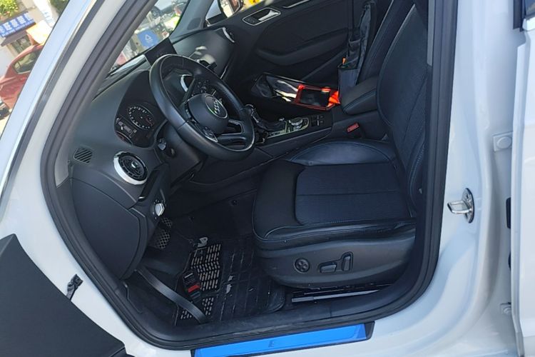 Audi A3 2019 car image #15