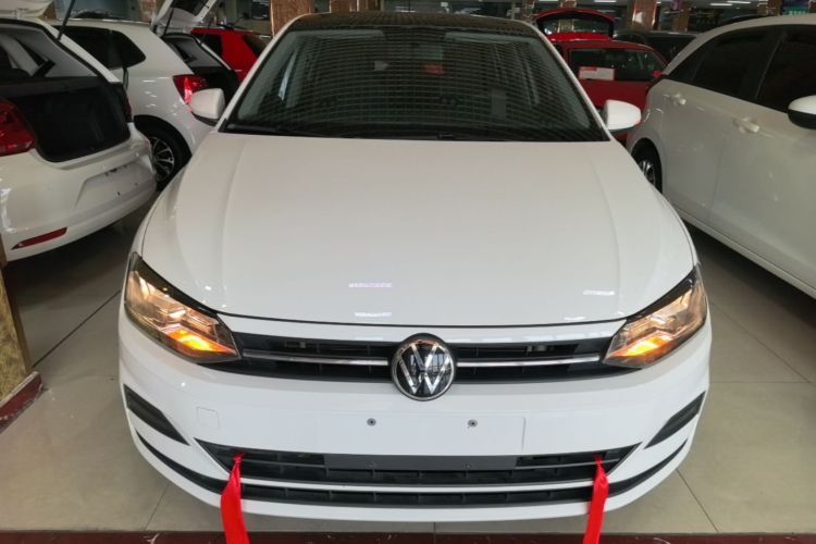 Volkswagen Polo 2021 car image #3