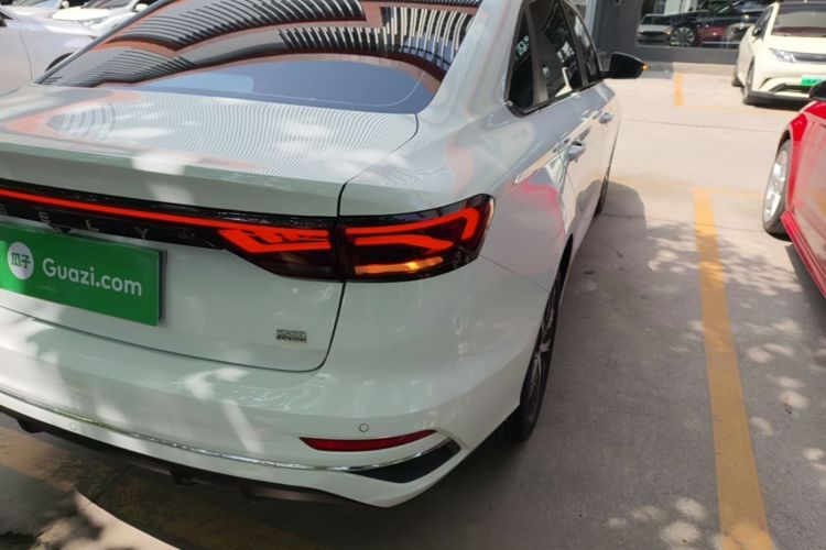 GEELY Emgrand 2023 #8 GEELY Emgrand 2023 car image #8