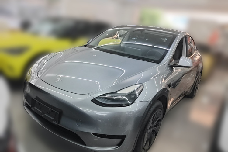 Tesla Model Y 2024 #2 Tesla Model Y 2024 car image #2