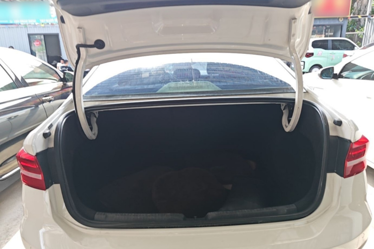 Volkswagen Lavida 2019 #19 Volkswagen Lavida 2019 car image #19