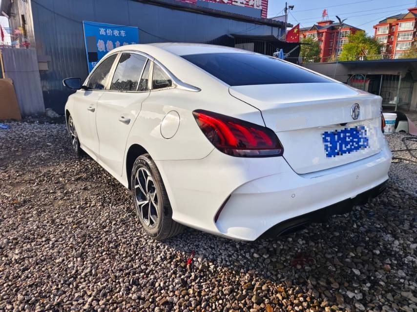 MG 5 2025 car image #2