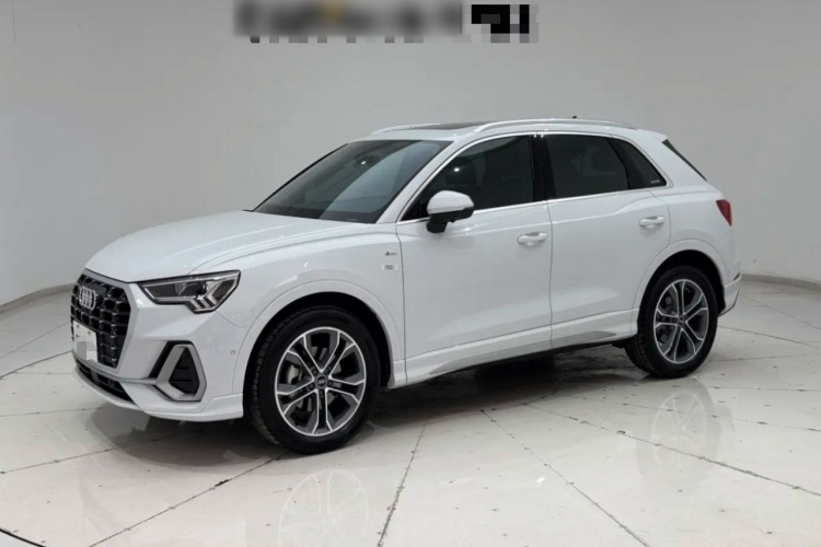 Audi Q3 2023 #2 Audi Q3 2023 car image #2