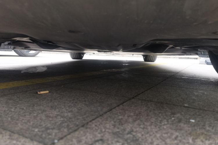 Tesla Model 3 2023 car image #28