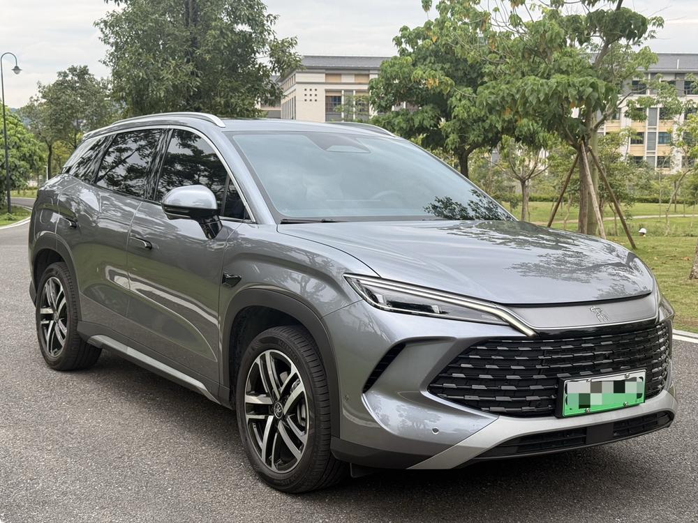 BYD SongL DM-i 2025 car image #3