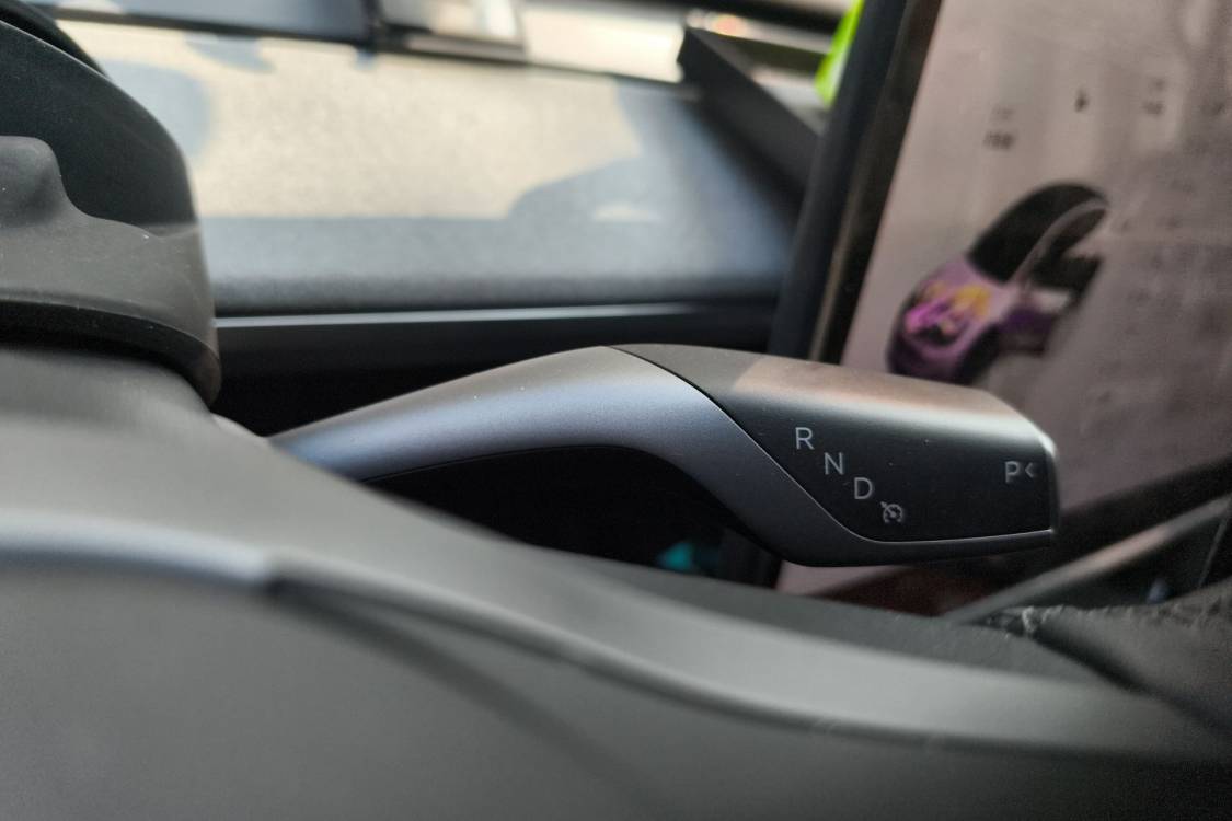 Tesla Model Y 2024 #29 Tesla Model Y 2024 car image #29