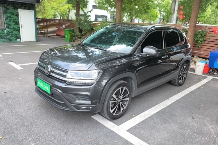 Volkswagen Tharu 2023 car image #2