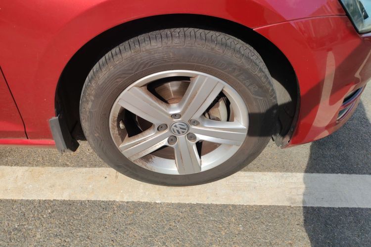 Volkswagen Golf 2015 car image #3