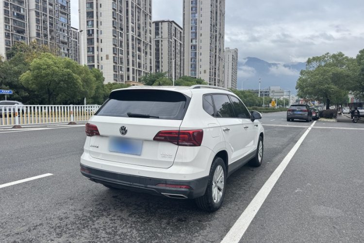 Volkswagen Tharu 2020 car image #6
