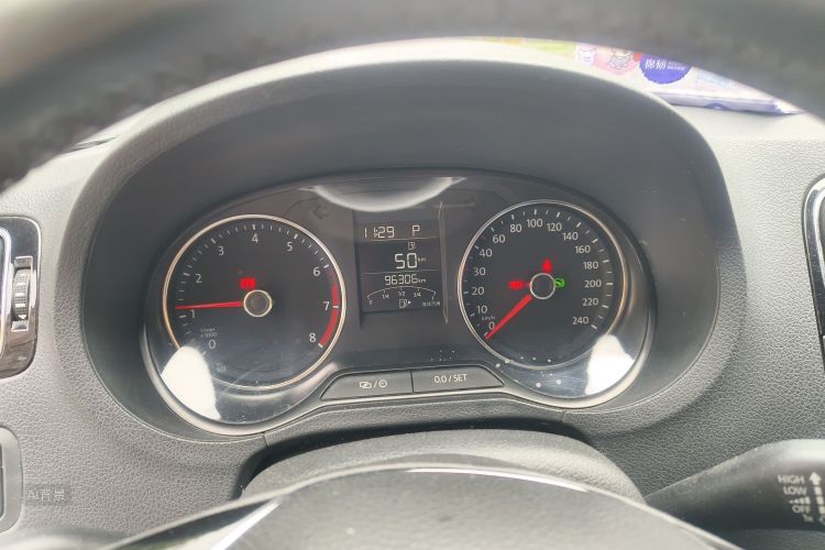 Volkswagen Polo 2018 car image #13