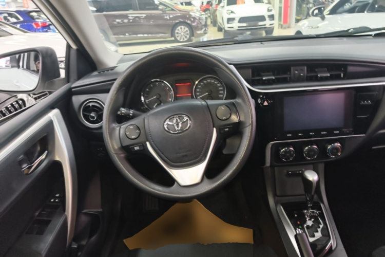 Toyota Corolla 2019 #12 Toyota Corolla 2019 car image #12