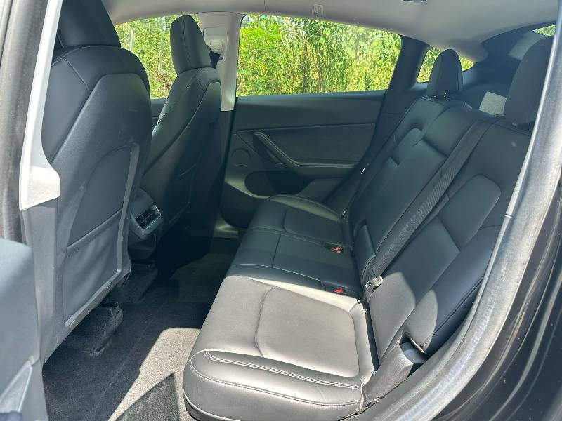 Tesla Model Y 2022 #8 Tesla Model Y 2022 car image #8