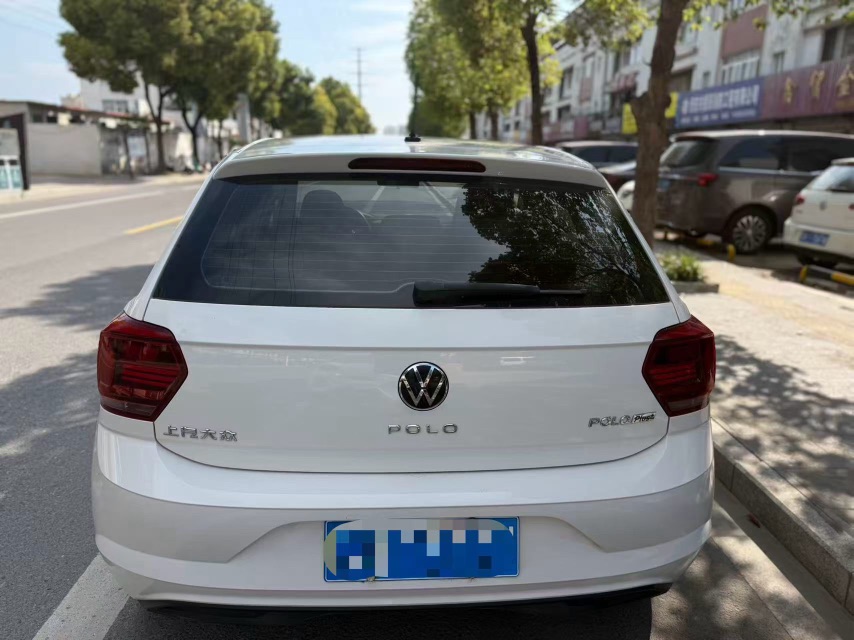 Volkswagen Polo 2022 car image #3
