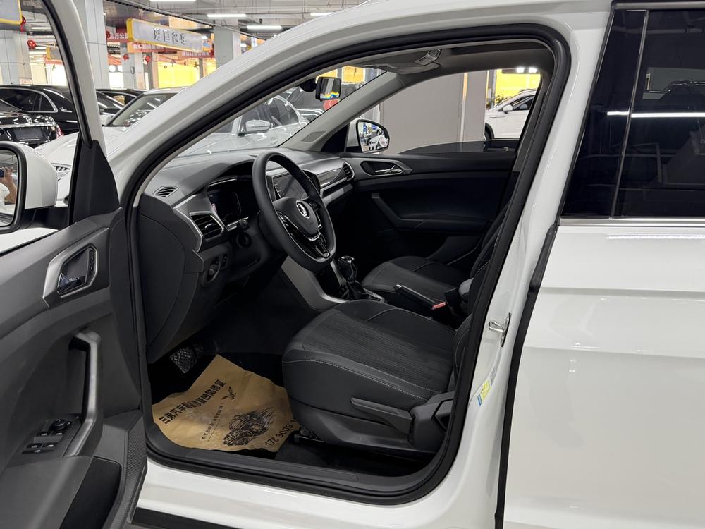Volkswagen T-Cross 2023 #10 Volkswagen T-Cross 2023 immagine di auto #10