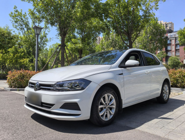 Volkswagen Polo 2023 car image 