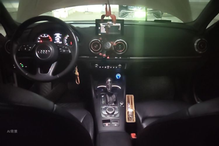 Audi A3 2018 car image #11