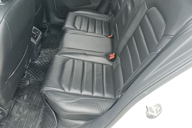 Volkswagen Golf 2016 car image #17