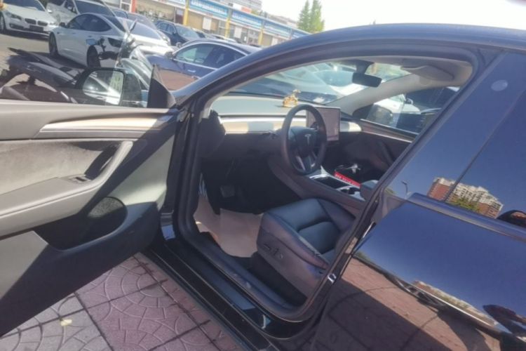 Tesla Model Y 2021 #16 Tesla Model Y 2021 car image #16