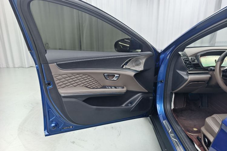 BYD Han 2022 car image #11