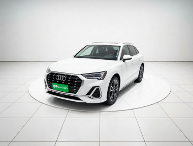 Audi Q3 2022 car image 