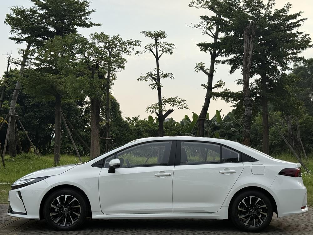 2026 car image #4