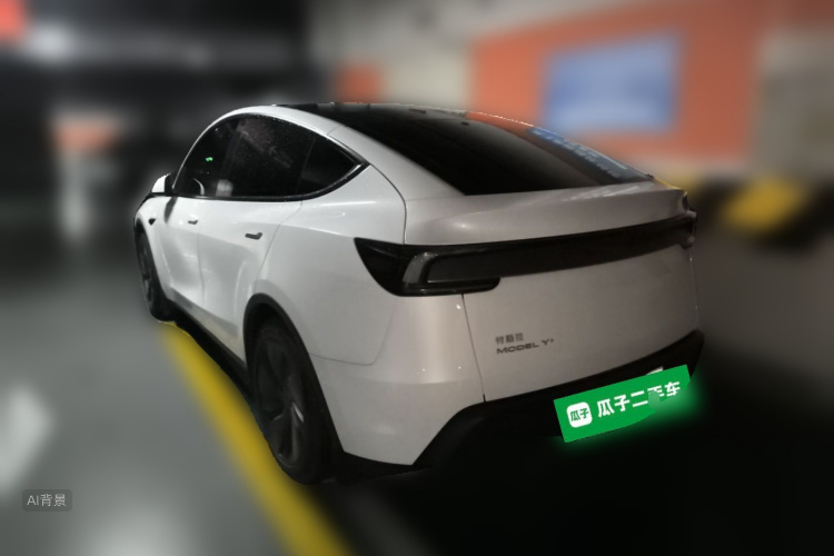 Tesla Model Y 2025 #5 Tesla Model Y 2025 car image #5