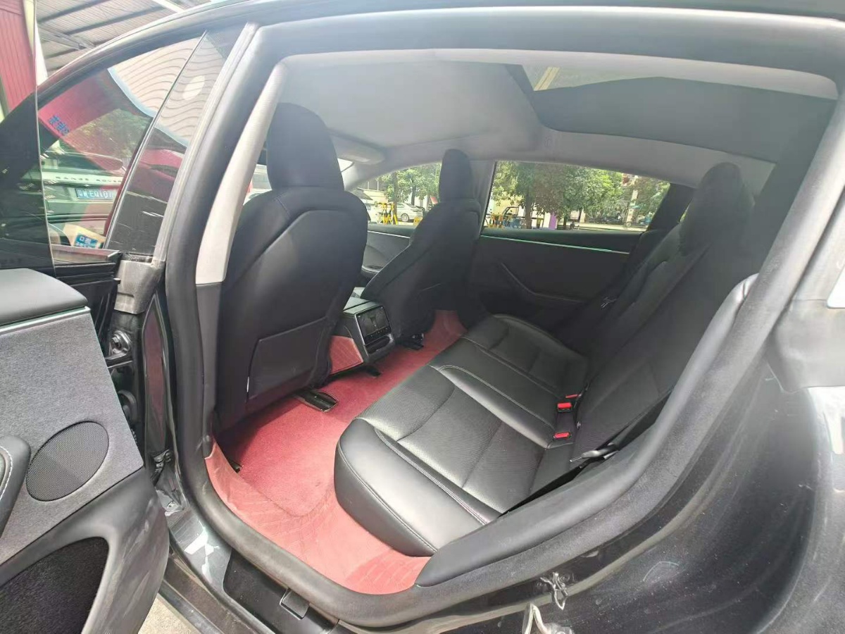 Tesla Model 3 2024 car image #3