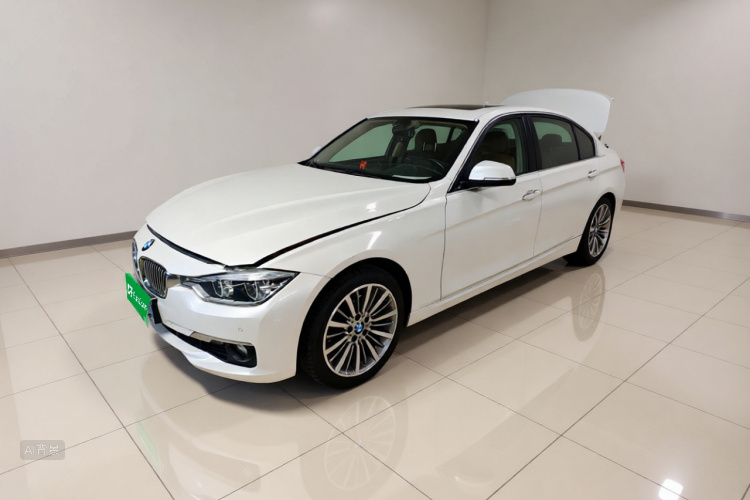 BMW 3 Series 2019 #2 BMW 3 Series 2019 car image #2