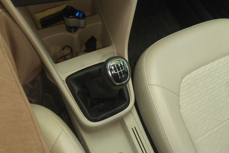 Skoda Rapid 2017 #18 Skoda Rapid 2017 image de voiture #18