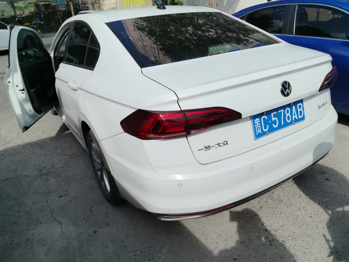 Volkswagen Bora 2022 car image #3
