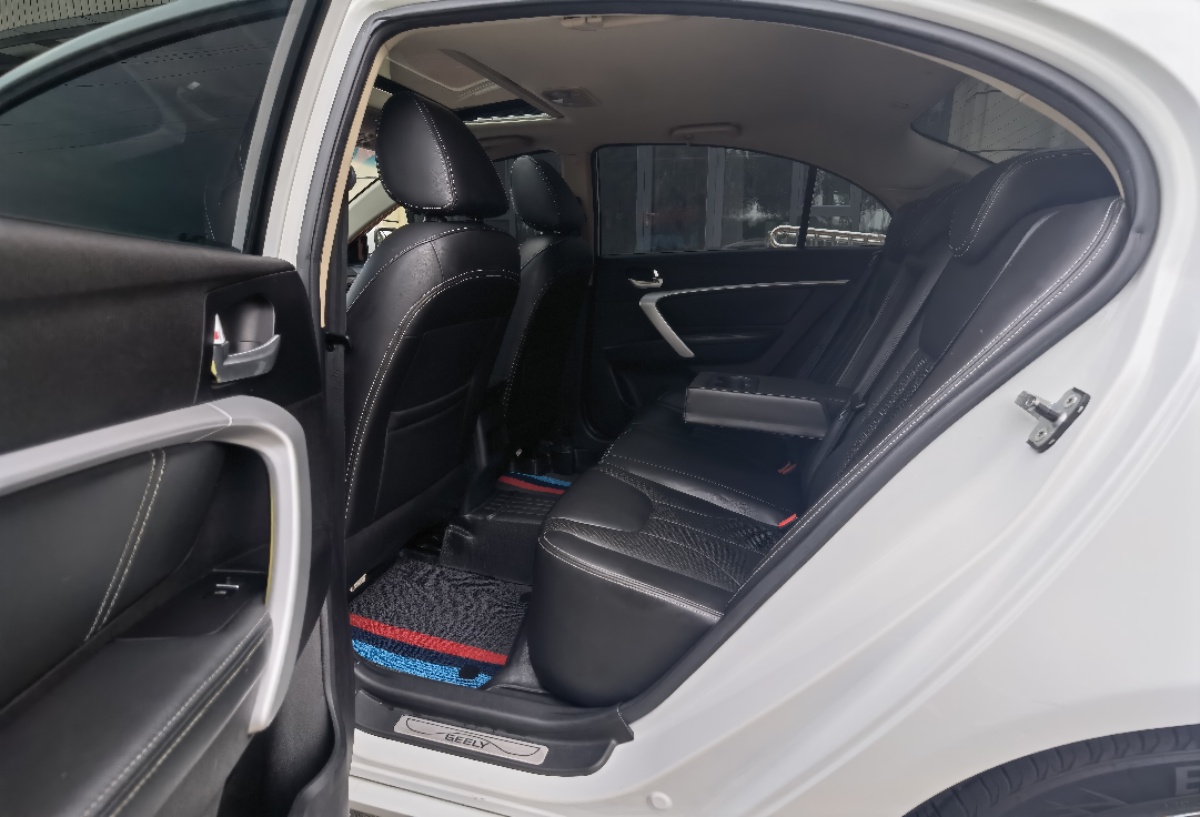 GEELY Emgrand 2017 car image #15