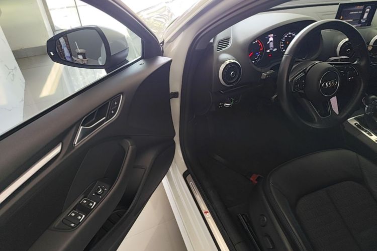 Audi A3 2020 car image #16