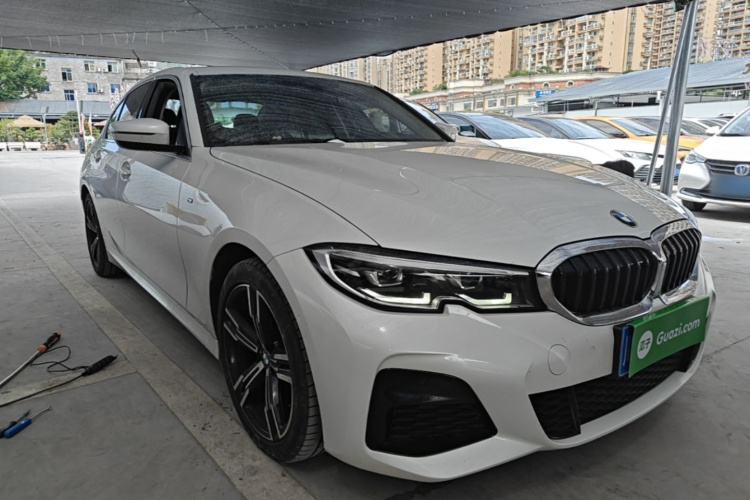 BMW 3 Series 2021 car image #4