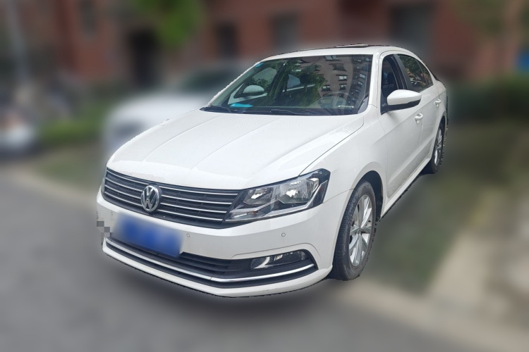 Volkswagen Lavida 2017 car image #2