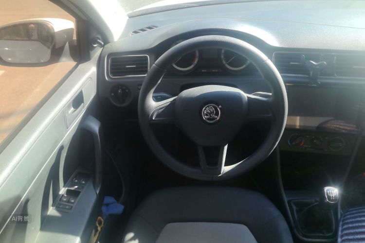 Skoda Rapid 2018 #12 Skoda Rapid 2018 car image #12