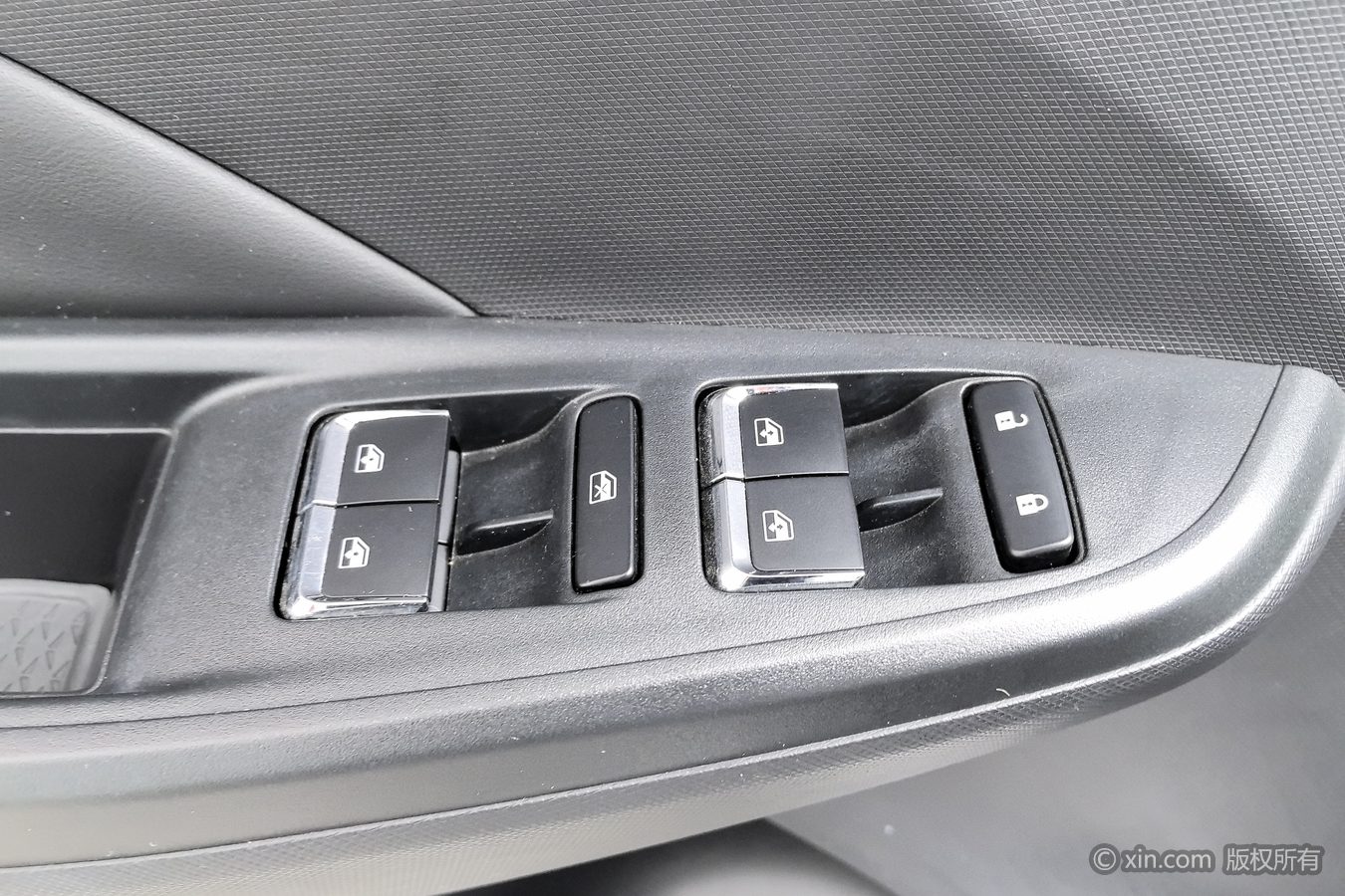 2024 car image #9