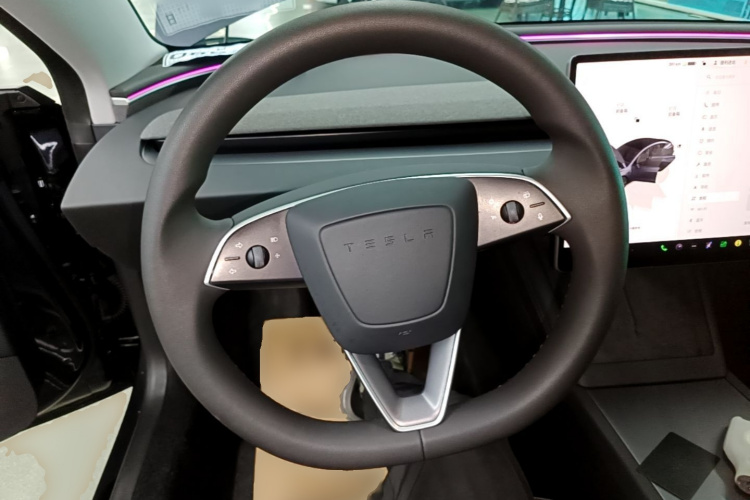 Tesla Model 3 2024 #11 Tesla Model 3 2024 car image #11