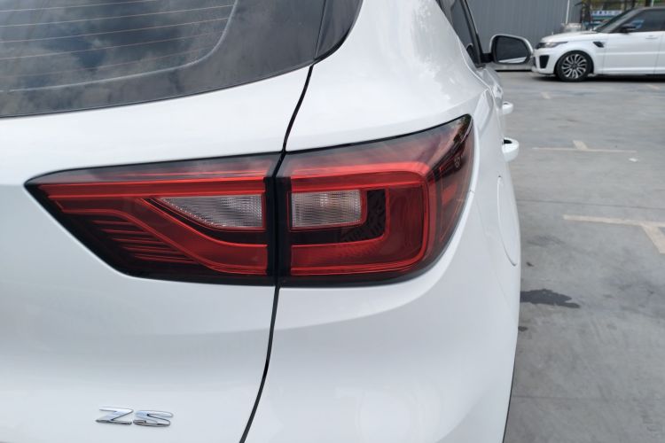 MG ZS 2019 car image #8