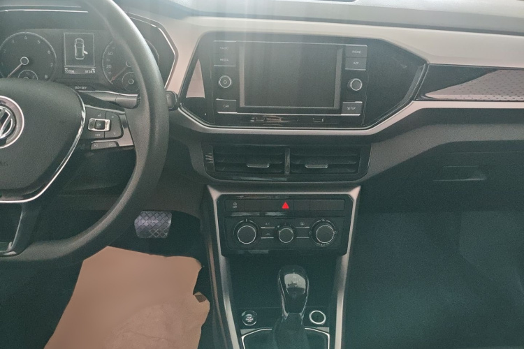 Volkswagen T-Cross 2020 изображение автомобиля #12