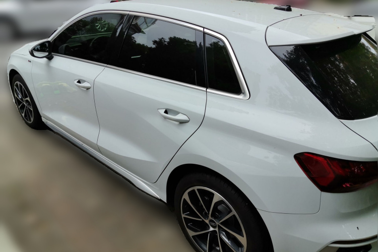 Audi A3 2022 immagine di auto #5