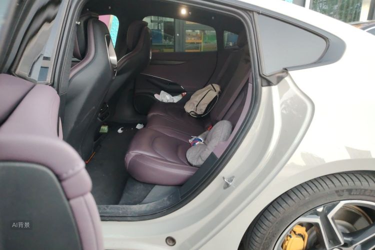 MI SU7 2025 car image #19
