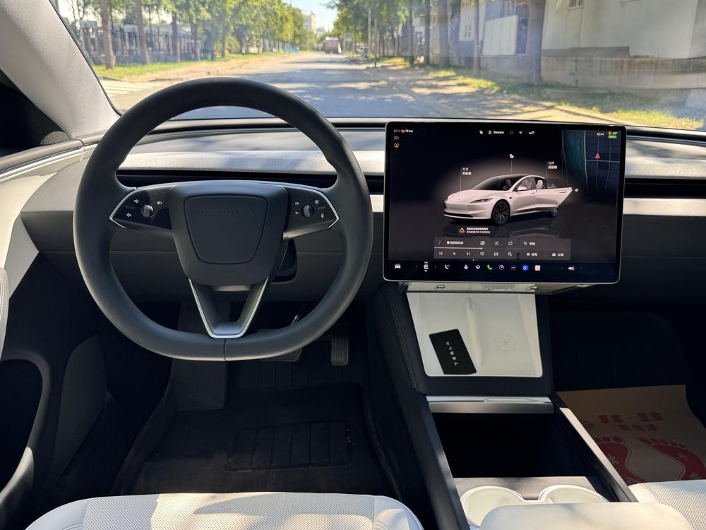 Tesla Model 3 2024 #27 Tesla Model 3 2024 car image #27